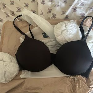Skims ultimate push up plunge bra 32D onyx
